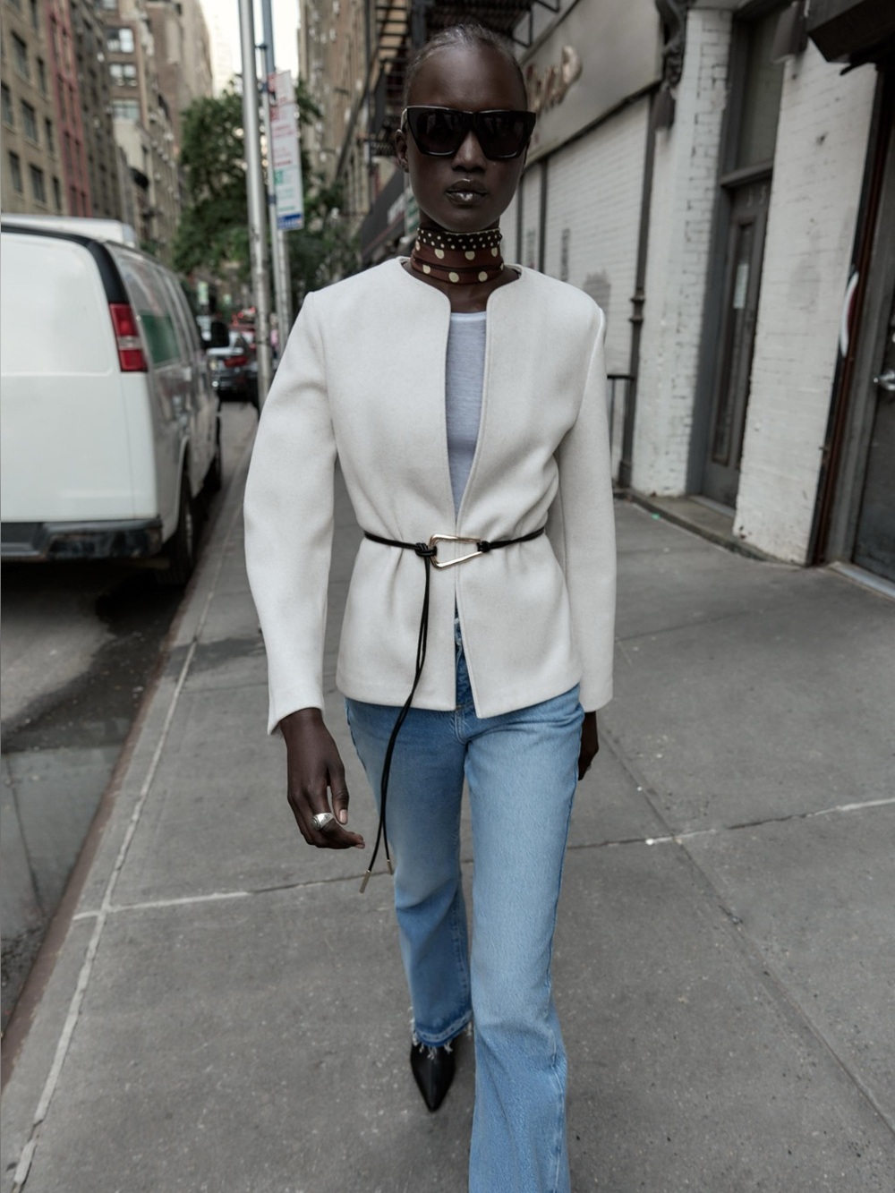 NWT. Zara Ecru Round-Neck Belted Blazer. Size M.